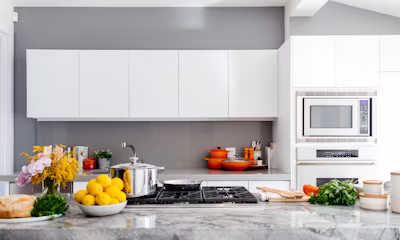 Kitchen fitter